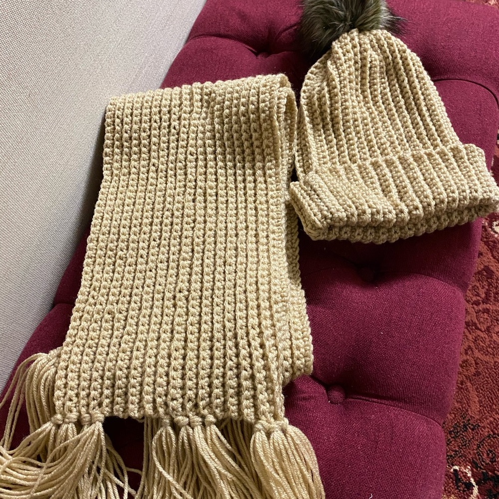 Scarf hat faux fur Pom Pom knit beanie